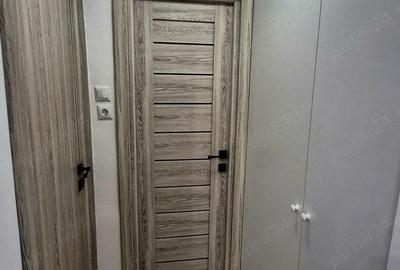 Apartament cu 2 camere semidecomandat în Victoriei