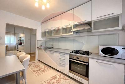 Apartament cu 3 camere decomandat, mobilat în Central - 3