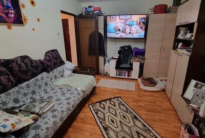 Apartament cu 2 camere decomandat în Micro 18 - 3