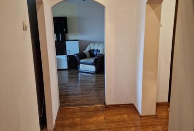 Vest se vinde apartament decomandat doua camere pret 81000 euro negociabil - 8