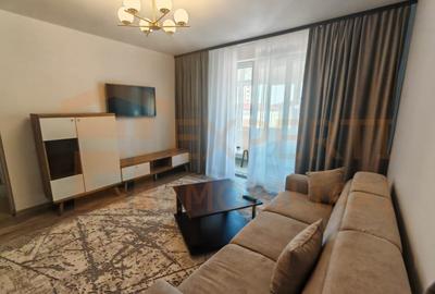 Apartament cu 2 camere decomandat, mobilat în Central