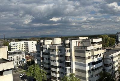 Apartament cu 2 camere decomandat în Școlilor - 14