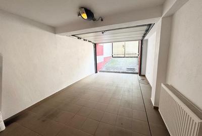 Casă cu 8 camere cu Canalizare în Tei - 9