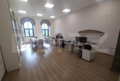 Cladire istorica 600 mp, spatiu comercial+birouri, zona ultr - 19