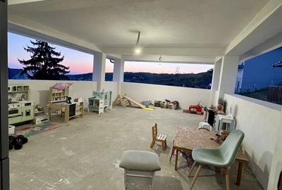 Casă cu 4 camere cu Teren 2000 Mp în Oncea