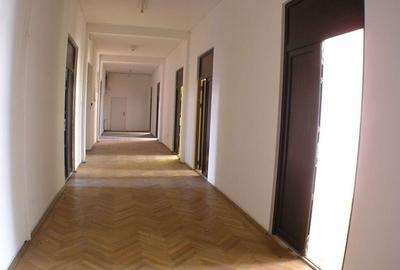 Spațiu comercial, de 400 mp, în Kogălniceanu - 5