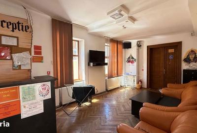 Casă cu 4 camere în Centrul Istoric - 2