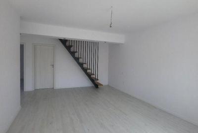 Casă cu 5 camere cu Teren 250 Mp în Central - 16
