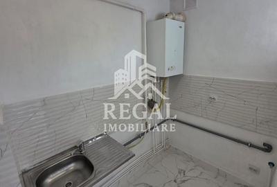 Garsonieră decomandată în Micro 4 - 4