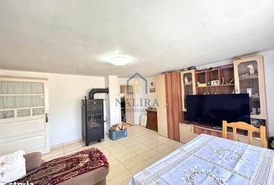 Casă cu 3 camere decomandat în Șurdești - 9