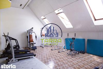 Spațiu comercial, de 6,270 mp, în Central - 4
