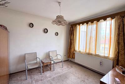 Casă cu 4 camere cu Teren 300 Mp în Central - 4