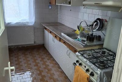 Inchiriez apartament 2 camere-Zona ROTONDA - 10