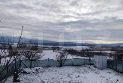 Casă cu 3 camere cu Teren 678 Mp în Central - 1