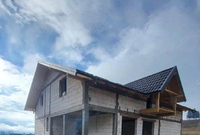 Casa de vanzare la rosu in Dorna Candrenilor - 5