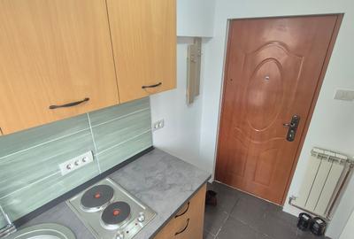 Garsonieră decomandată, mobilată în Buziașului - 8