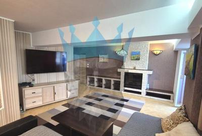 Apartament cu 3 camere decomandat în P-ța Unirii