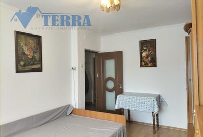 Garsonieră decomandată, mobilată în Central - 4