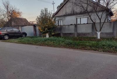 Casa de vanzare la tara, teren generos locatie linistita - 1