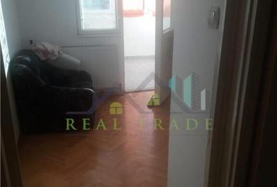 Apartament 4 camere etajul 1 Tractorul - 6