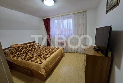 Apartament decomandat de vanzare 59 utili balcon pod zona Dioda Sibiu - 3