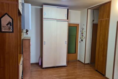Apartament cu 3 camere decomandat, mobilat în Central - 13