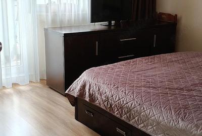 Apartament cu 3 camere decomandat în Rahova - 2