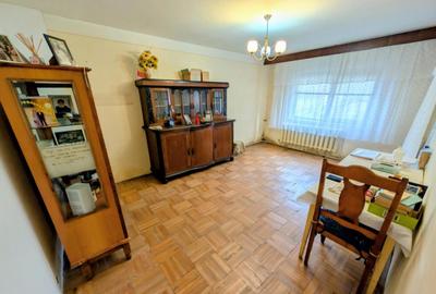 Apartament 4 camere decomandat 80mp 2 bai + balcon de renov - 8