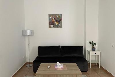 Apartament cu 4 camere semidecomandat în Central - 3