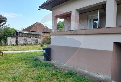 Casă individuală cu 3 camere cu Teren 2500 Mp în Benesat - 5