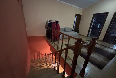 Casă individuală cu 7 camere cu Canalizare în Central - 17