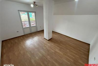 Casă cu 3 camere cu Teren 453 Mp în Mărgineni - 2