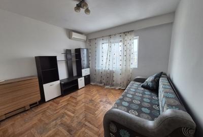 Apartament cu 3 camere decomandat în Păcurari - 1