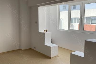 Apartament cu 3 camere decomandat în Central - 1