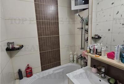 Apartament cu 3 camere semidecomandat în Drumul Taberei - 12