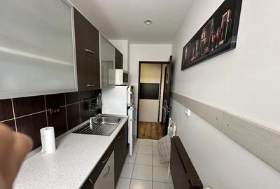 GARSONIERA DECOMANDATA MODERNA BLOC REABILITAT METROU GORJULUI - 4