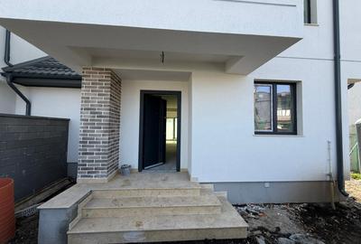 Casă individuală cu 4 camere cu Teren 220 Mp în Prelungirea Ghencea - 2
