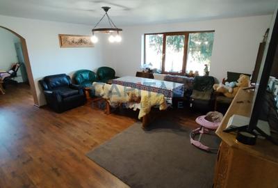 VILA spatioasa in VIISOARA la 7km de Piatra Neamt. - 2