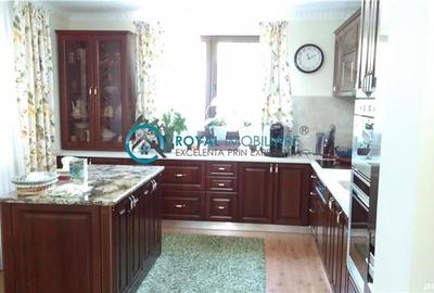 Royal Imobiliare - Vanzare Vila zona Strejnicu - 9