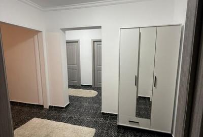 Apartament cu 3 camere decomandat în Dacia - 2