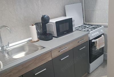 Inchiriez ap.1 cam. - 1