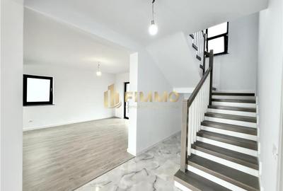 Duplex cu 4 camere cu Canalizare în Exterior Est - 3