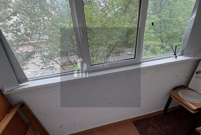 Apartament cu 3 camere decomandat în Călărași - 13