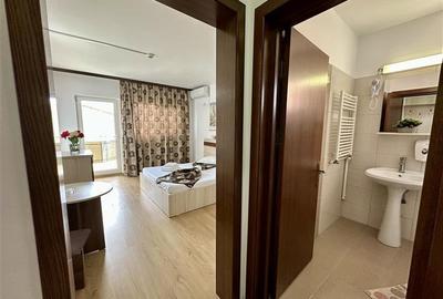 Pensiune turistica de vanzare Mamaia Nord - 27 camere, langa plaja - 23