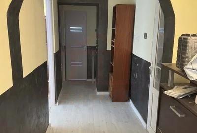 Apartament cu 3 camere decomandat în Micro 18 - 4