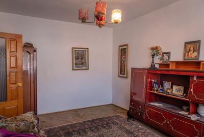 Apartament cu 2 camere decomandat în Moinești - 3