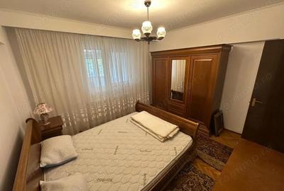 Apartament cu 3 camere decomandat, mobilat în Iancului
