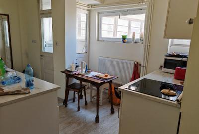 Apartament cu 3 camere nedecomandat în Sala Palatului - 11