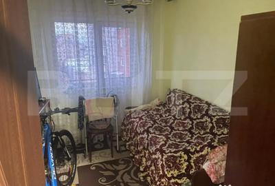 Apartament cu 3 camere decomandat, mobilat în Central