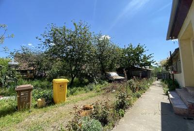 Casă cu 4 camere cu Canalizare în Central - 2